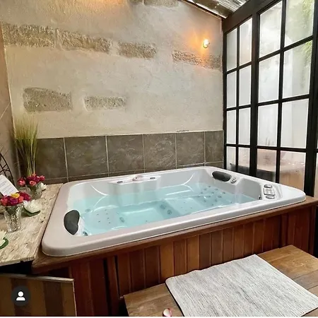 La Maison Du Bien Etre Guest house 2*